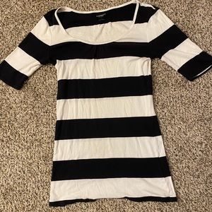 EXPRESS Sexy Basic Quarter Sleeve